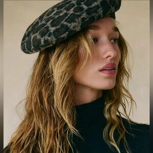 Free People Penny Leopard Beret